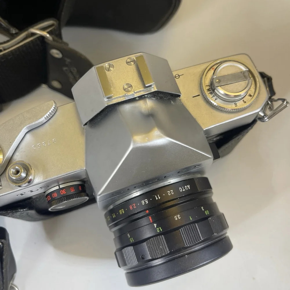 Ricoh Singlex TLS Vintage SLR Film Camera w/ 50mm 2.8 Auto Rikenon Lens Untested